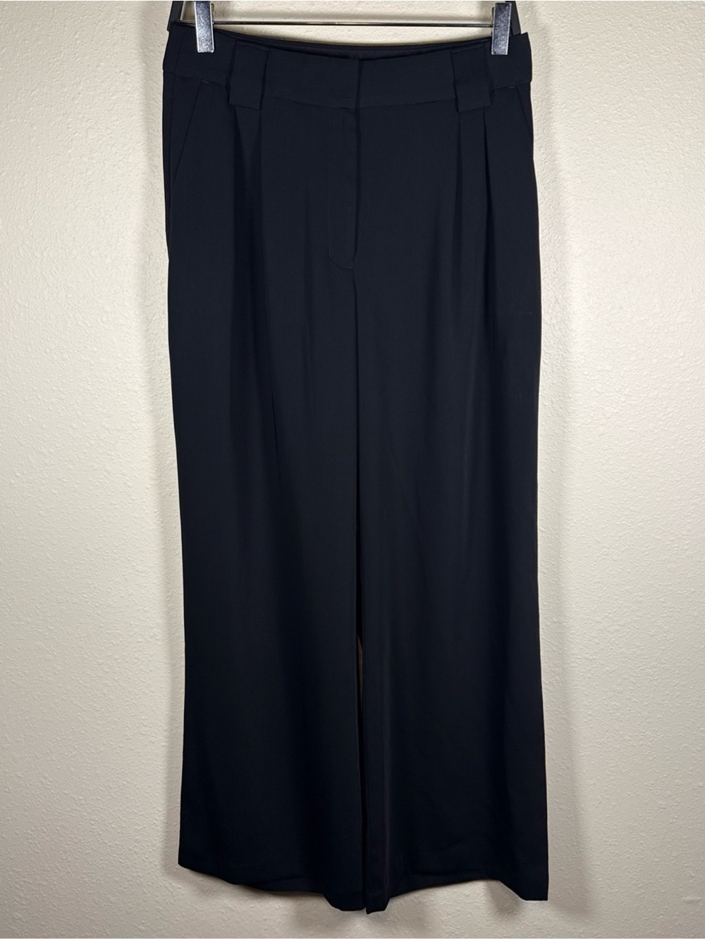 Express Stylist Wide Leg Pleated Black Dress Pants 8R Career Business Casual